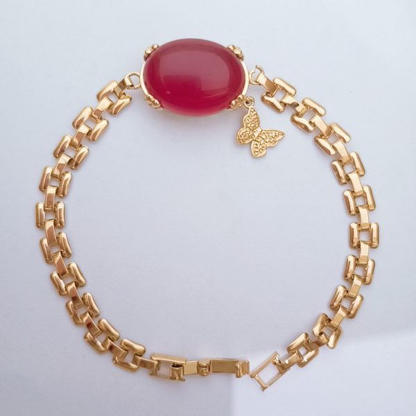 دستبند زنانه نگین دار با پروانه طلایی