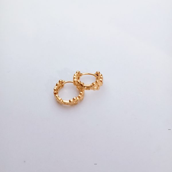 گوشواره حلقه ای طرح گل طلایی کد 1610008