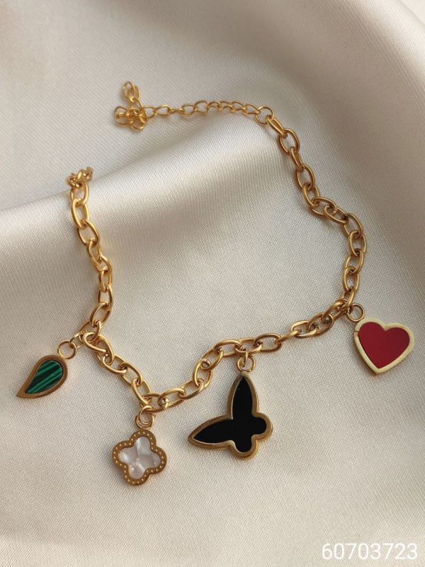 دستبند استیل زنانه طرح پروانه و قلب جدید
