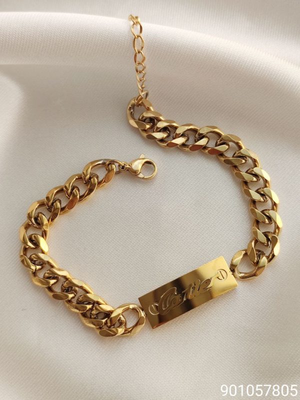 دستبند دخترانه کارتیر طلایی رنگ ثابت