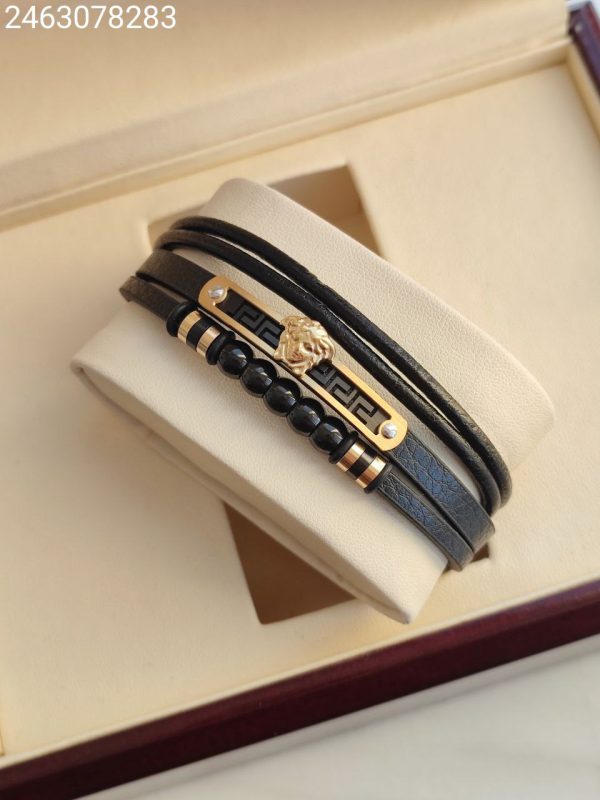 دستبند چرمی مردانه سه تایی طرح ورساچ رنگ طلایی