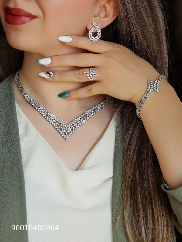 سرویس زنانه جواهری رنگ ثابت طرح جدید سیلور