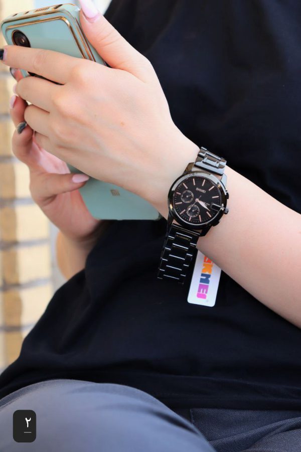 ساعت زنانه اسکیمی اصل رنگ ثابت ضدآب فول تایم همراه با جعبه اورجینال شرکتی