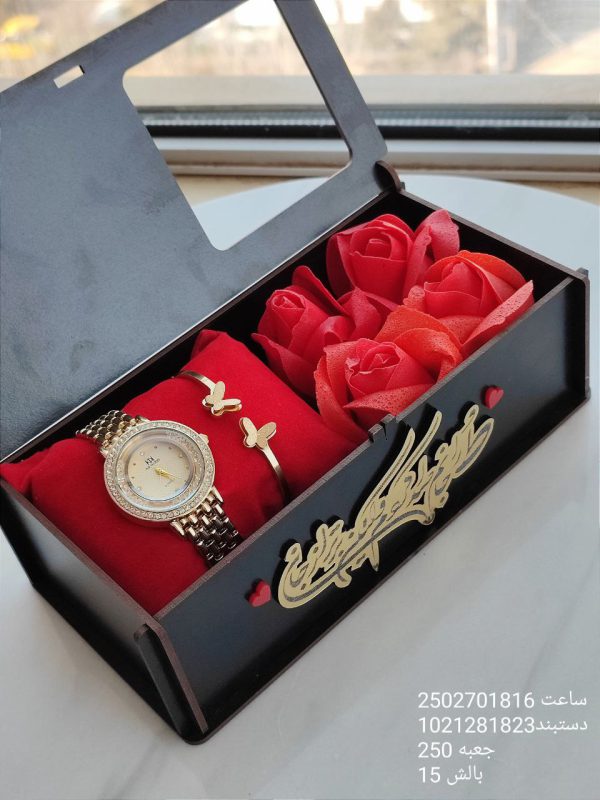 ست ساعت و دستبند زنانه نگین دار رنگ طلایی کیفیت عالی رنگ ثابت