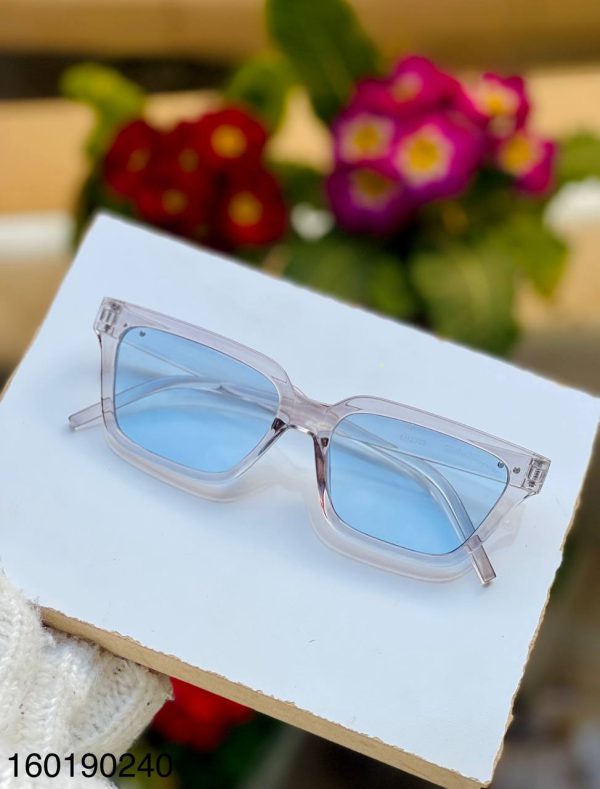 عینک اسپرت دارای استاندارد UV400 فرم کائوچوی همراه کاور و دستمال