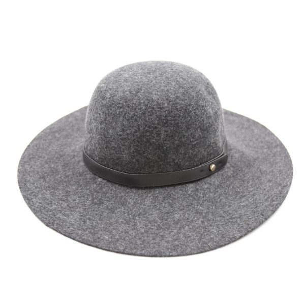 کلاه دخترانه لبه دار رنگ ذغالی کلاسیک نمدی فلاپی دور بلند باند چرمی دکمه دار