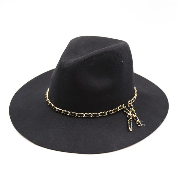 کلاه لبه دار دخترانه مشکی نمدی فدورا بان زنجیری طلایی