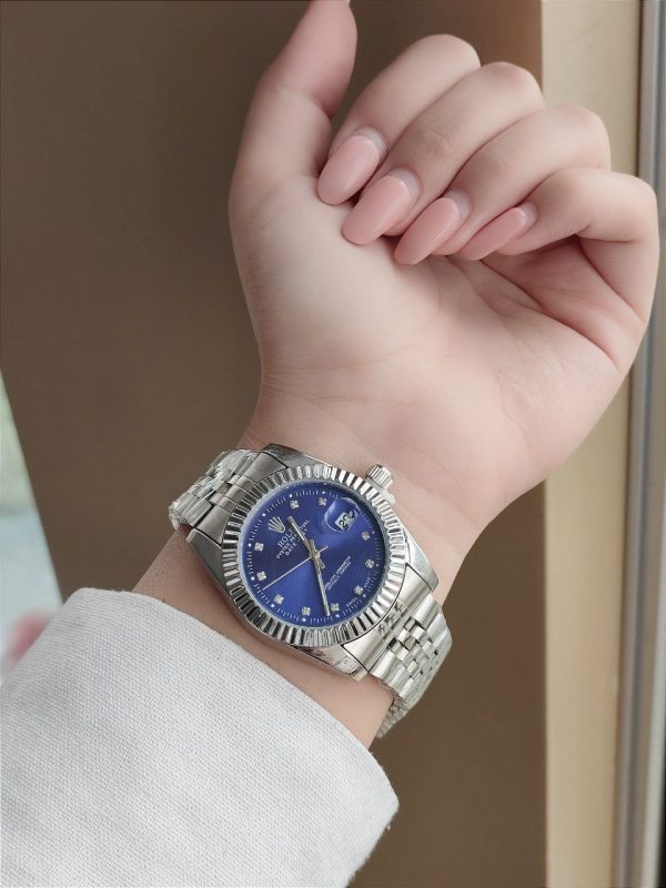 ساعت مردانه رولکس رنگ ثابت تقویم دار دو قفله کیفیت عالی دارای رنگ بندی