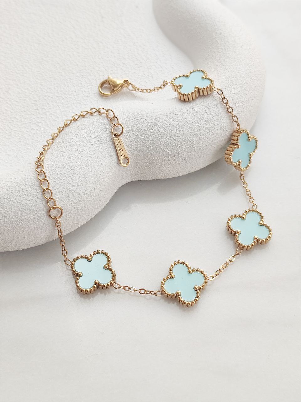 تصویر دستبند استیل زنانه ونکلیف ،دستبند مجلسی زنانه مدل ونکلیف کد van1169 - طلایی Vankli